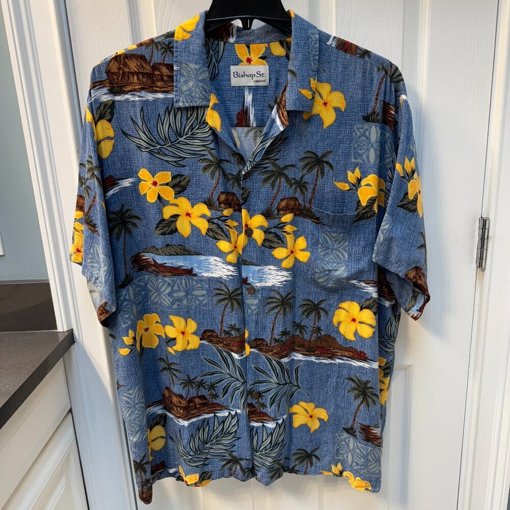Bishop St. Apparel Blue Floral Hawaiian Shirt Size XL